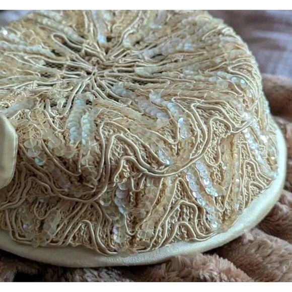 Vtg 1950s Evelyn Varon Sequin Lace Cocktail Hat Fascinator Cap Beige Pancake - Picture 5 of 12
